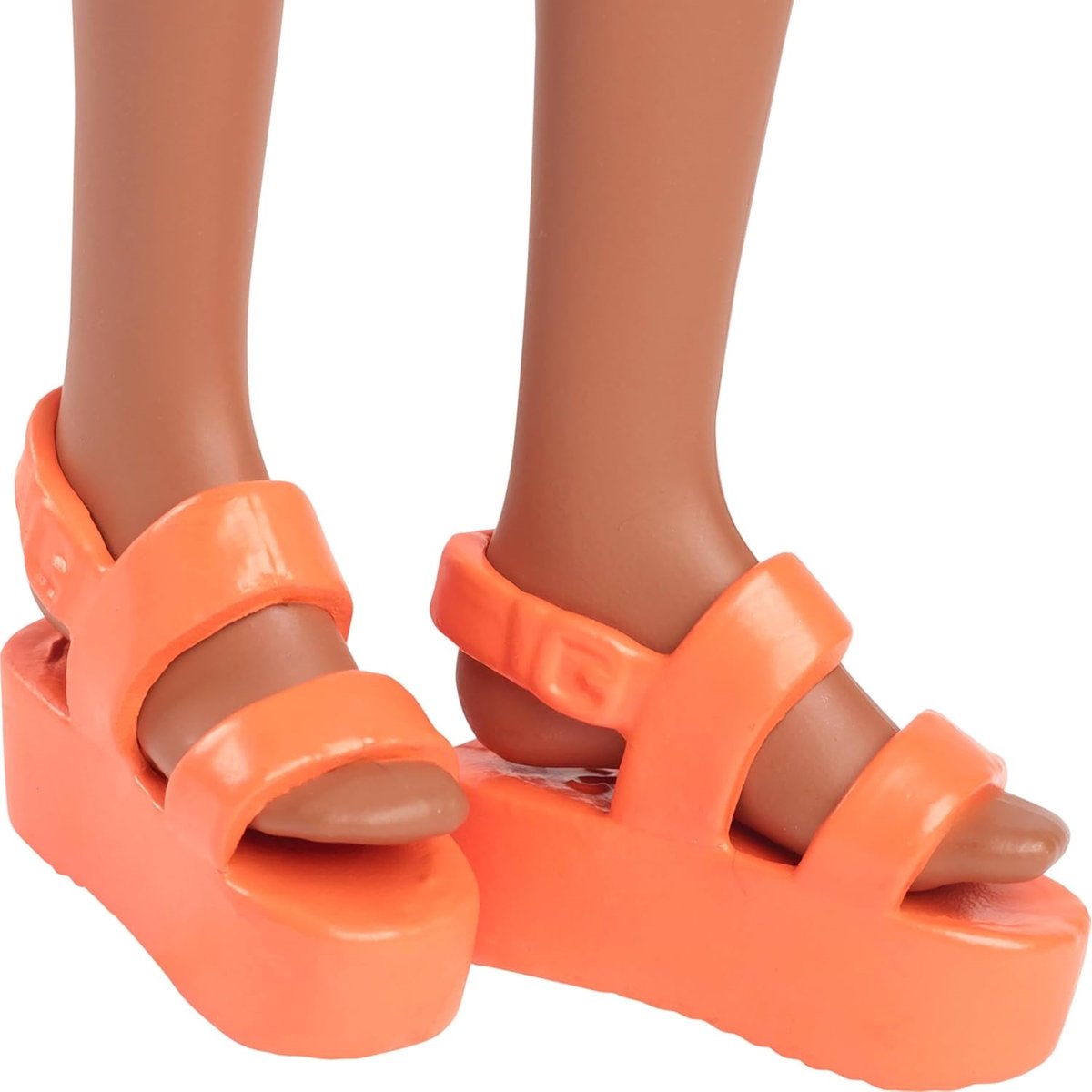 Poupée Fashionistas Spring aux cheveux noirs orange et rose, MATTEL