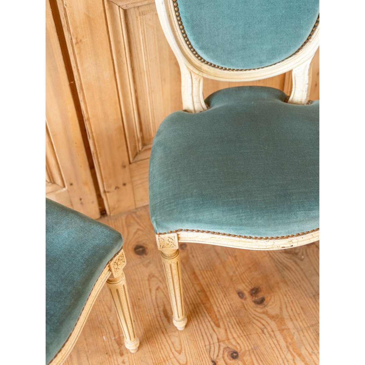 Lot de 6 chaises en bois et tissu bleu Claude N°1463 - Bon état bleu, DEBONGOUT