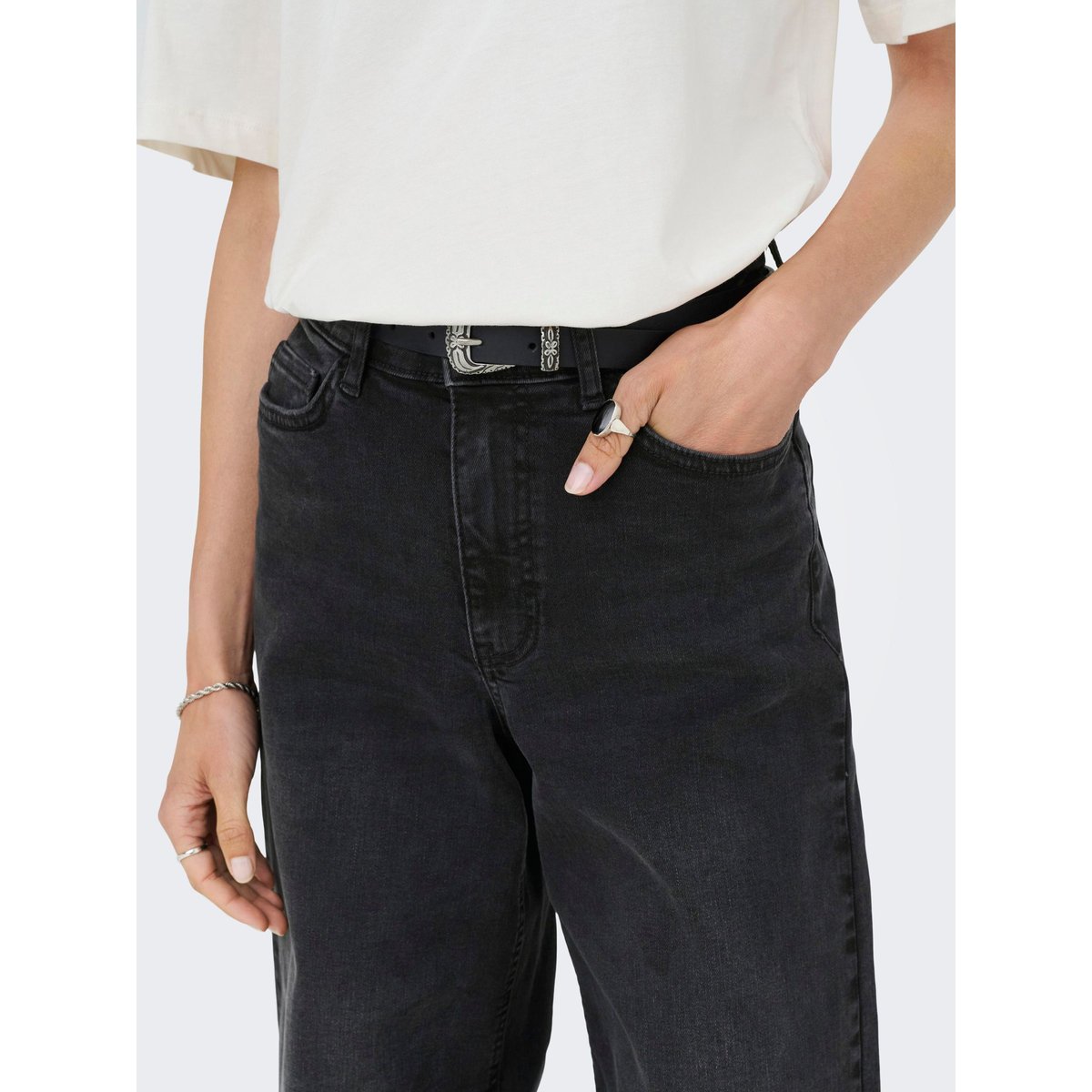 Jean À Jambe Large black denim, JDY