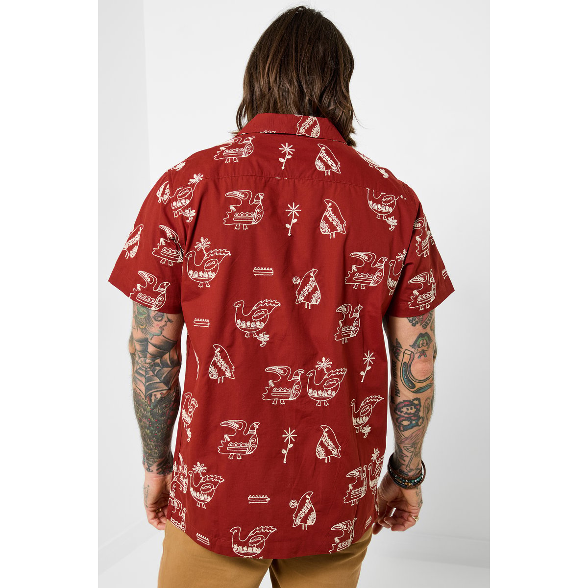 Chemise à col ouvert brodée motif oiseau orange, JOE BROWNS