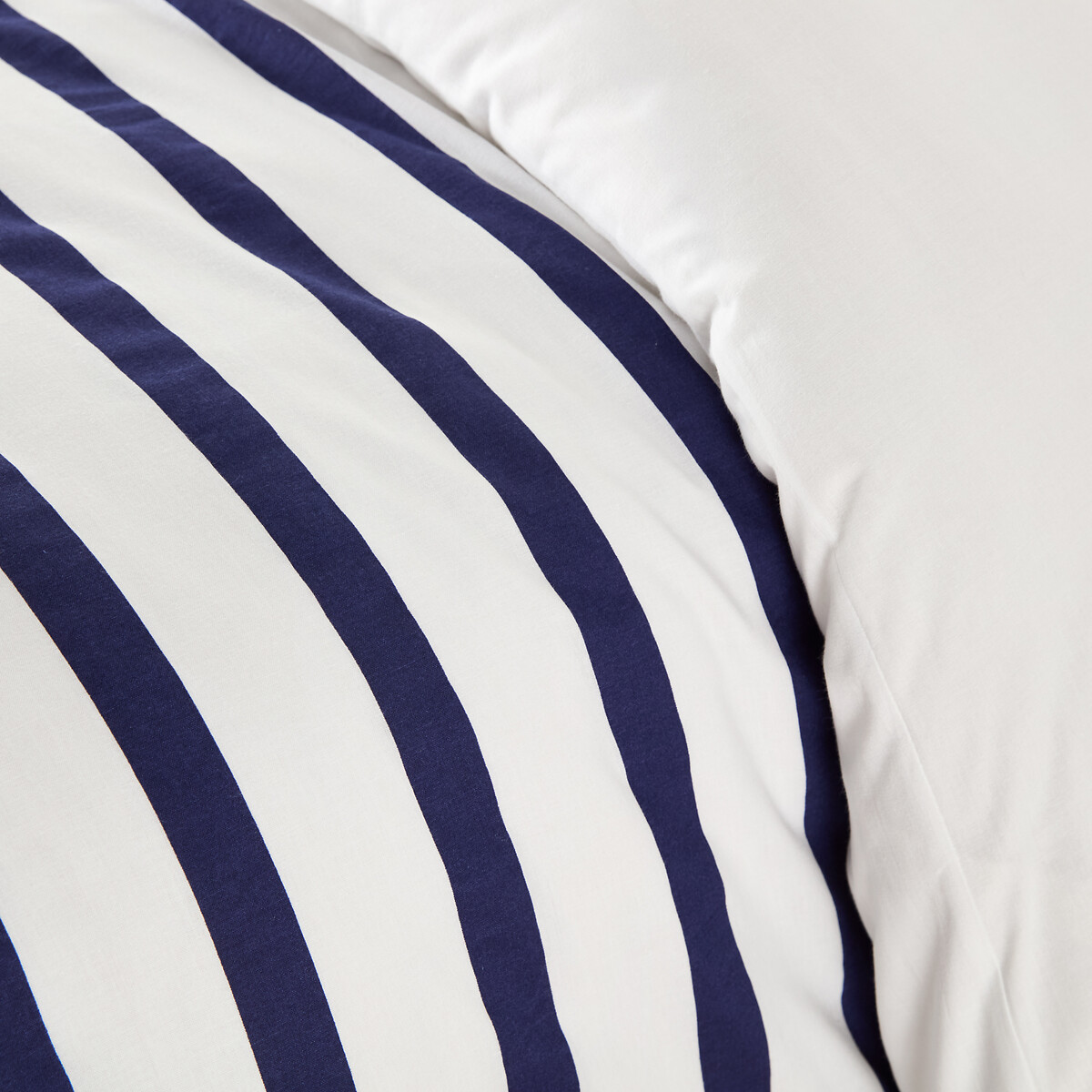 Malo Striped Cotton Duvet Cover white/navy, LA REDOUTE INTERIEURS