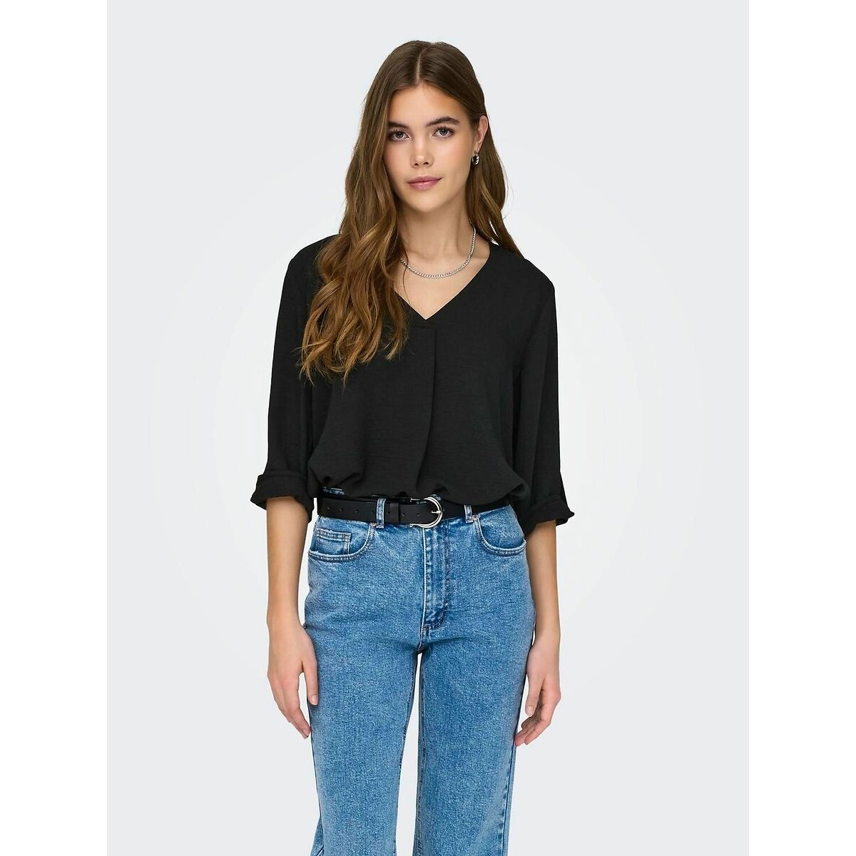Blusa com mangas 3/4, decote em V preto , JDY