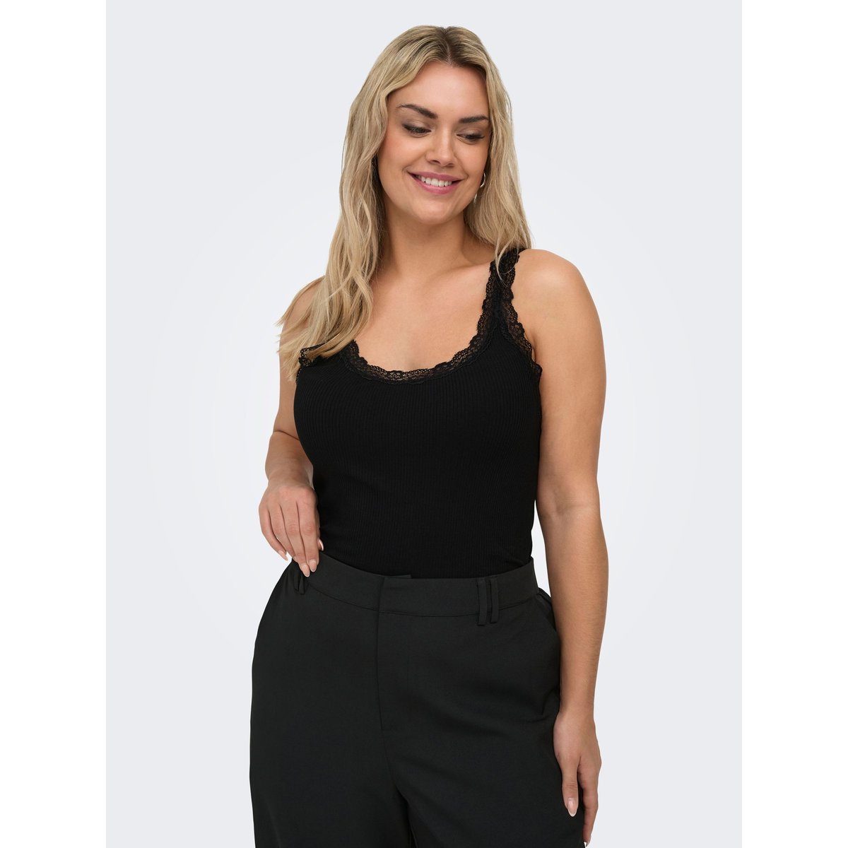 Top black 1, ONLY CARMAKOMA