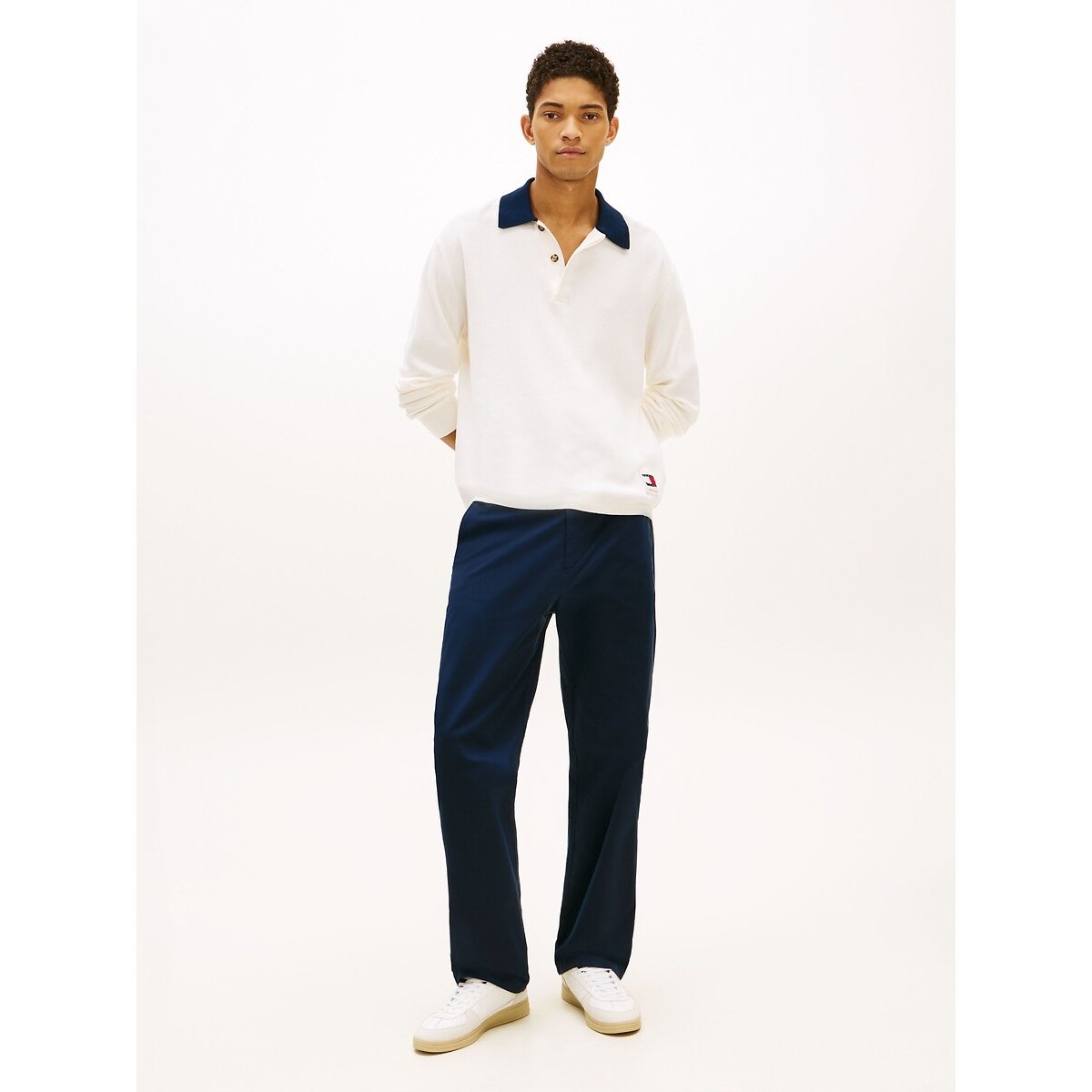 Chino Otis coupe standard en sergé bleu marine, TOMMY JEANS