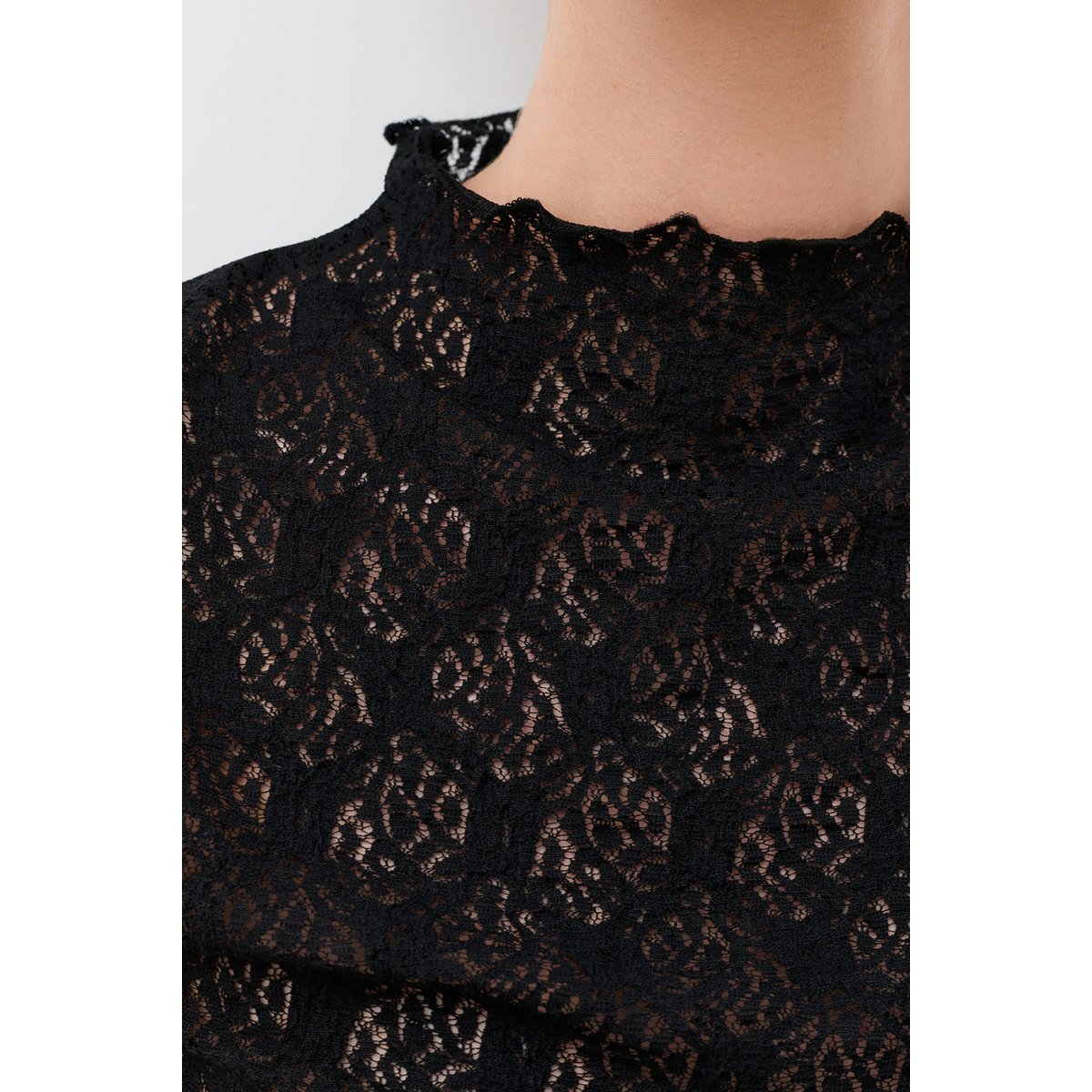 T-shirt droit col montant TLIPA noir, CAROLL