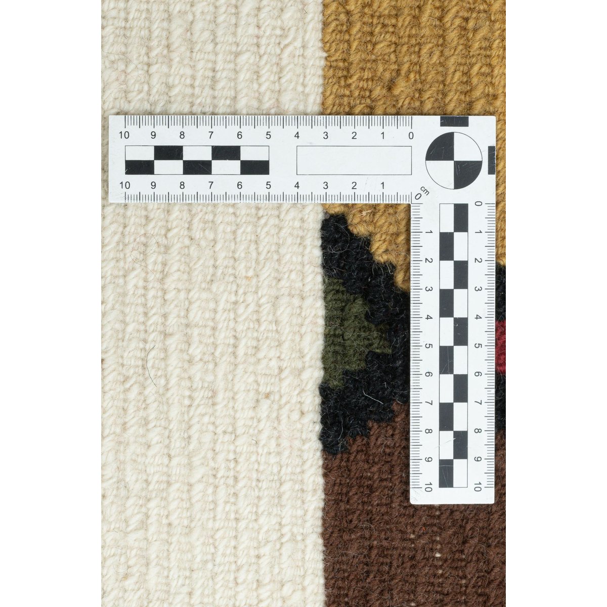Tapis salon Baktapur noué main en laine beige, THEKO