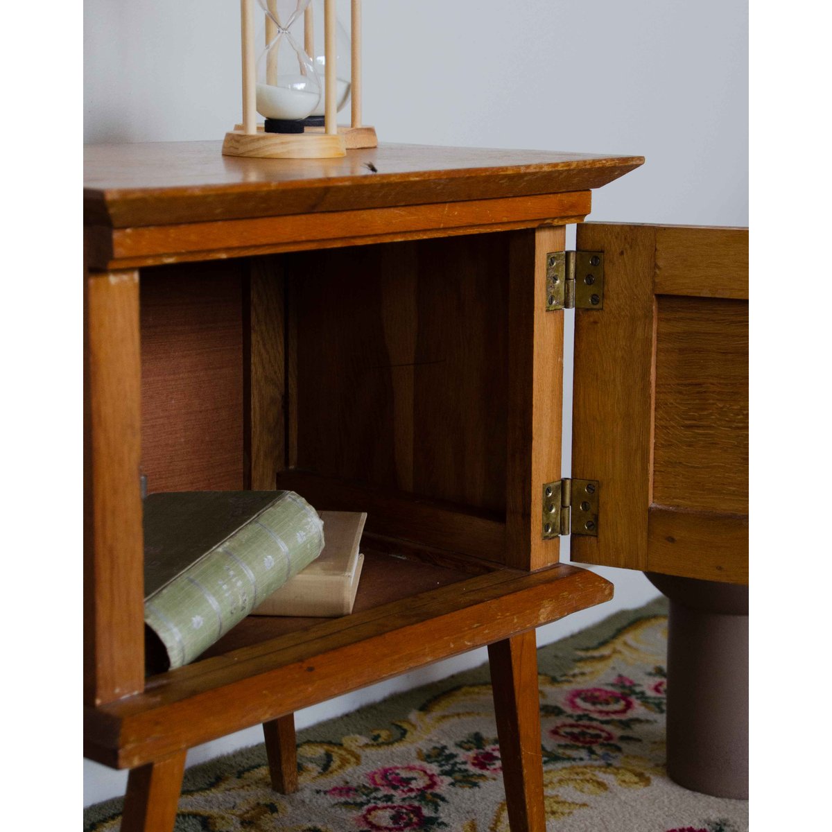 Table de chevet mid-century Maïa N°1494 - Bon état marron, DEBONGOUT