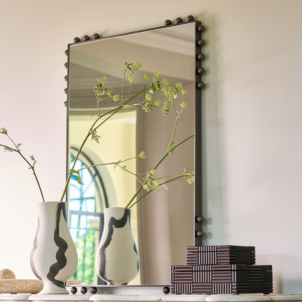 Arama Mirror with Nickel Lacquer Finish and Beaded Edging, H96cm black, AM.PM