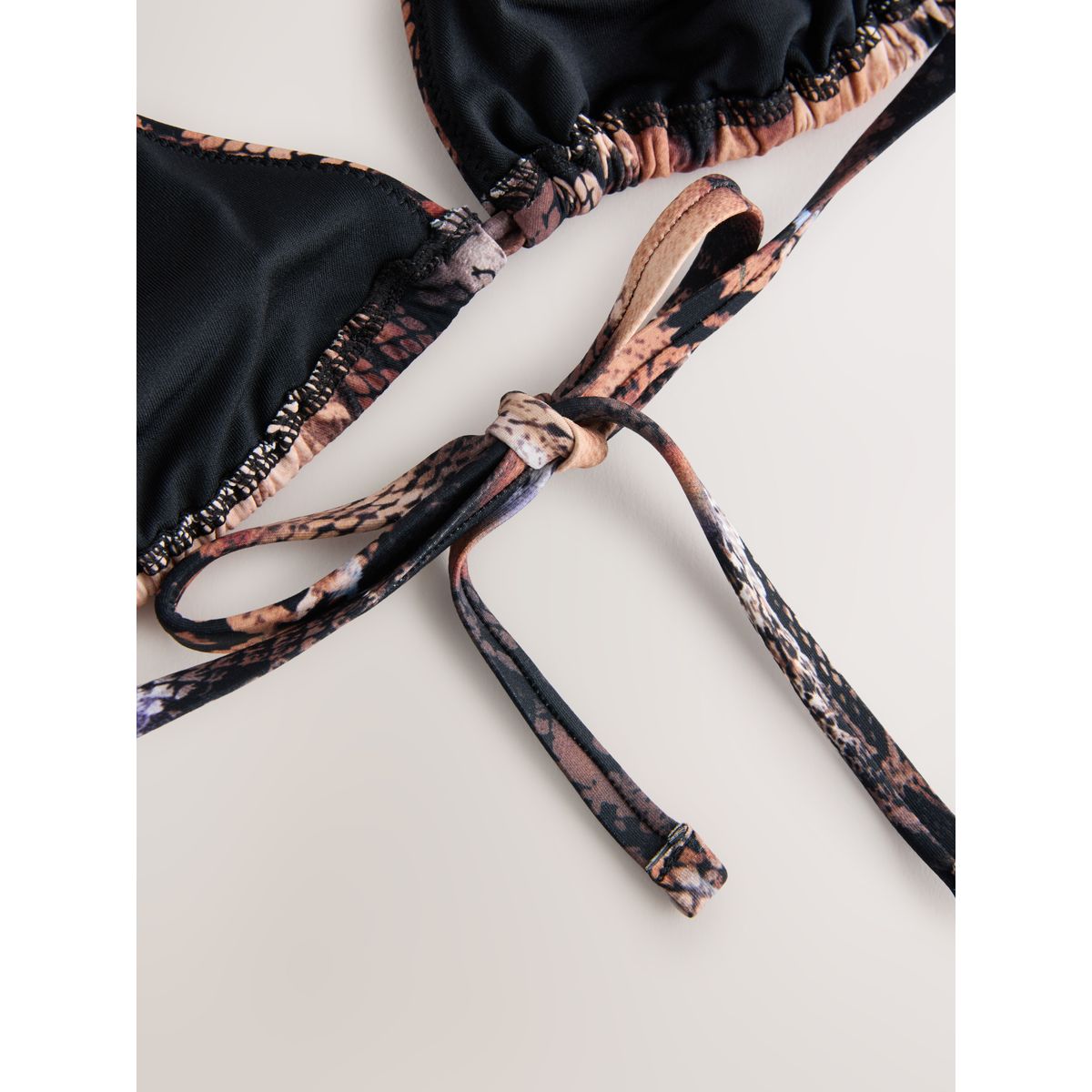 Haut de bikini triangle à détails métalliques imprimé animal marron/marine, NEXT