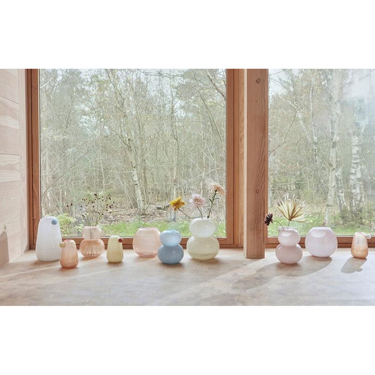 Vase en verre à relief LIVING rouge, OYOY LIVING DESIGN