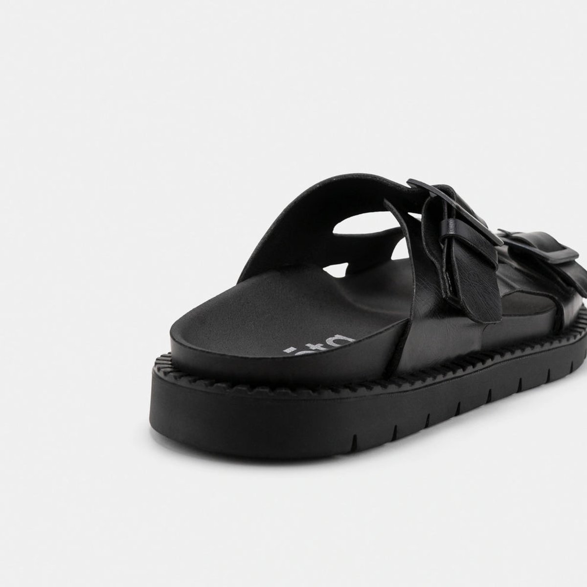 Praia noir noir, ZETA