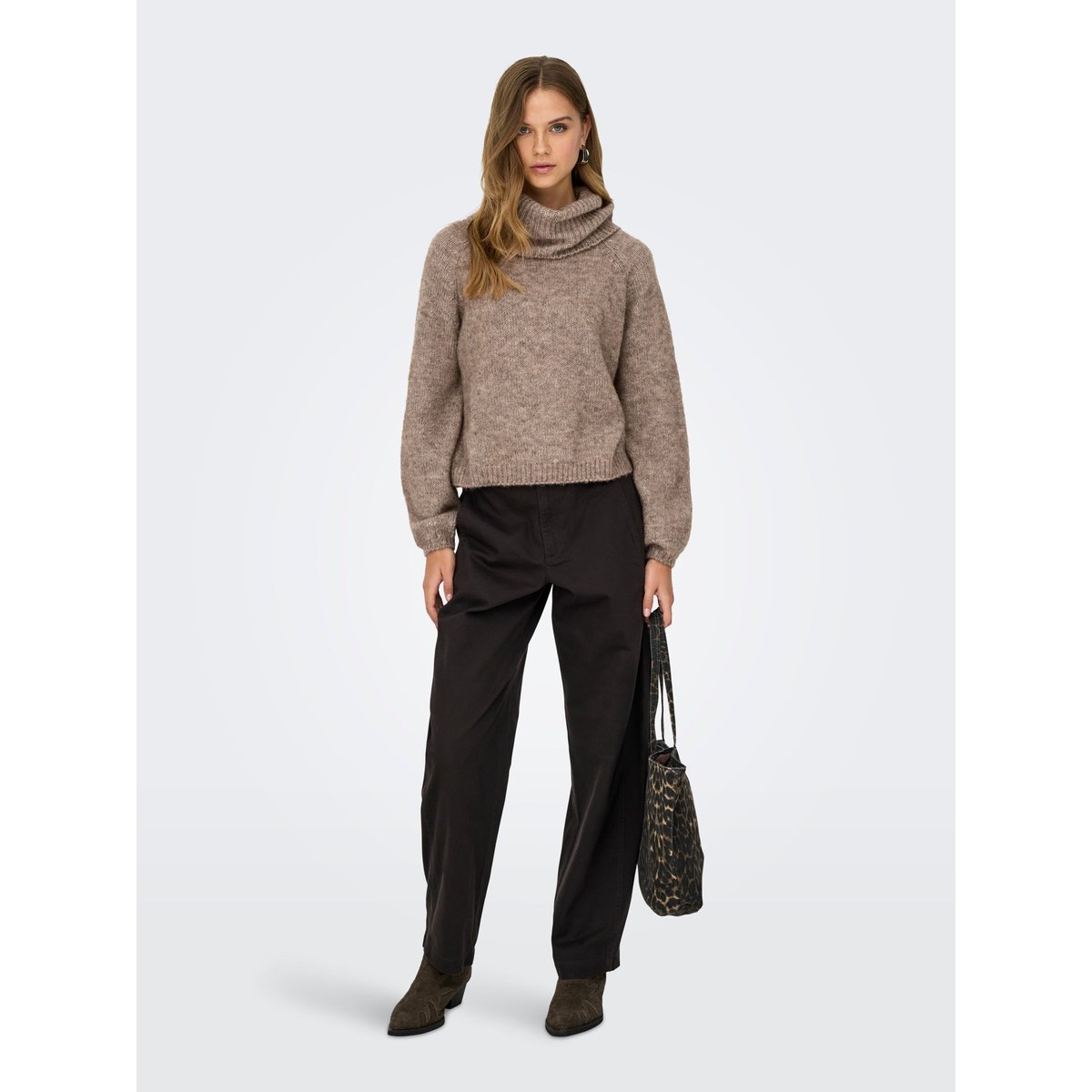 Pull En Maille toasted coconut 1, ONLY