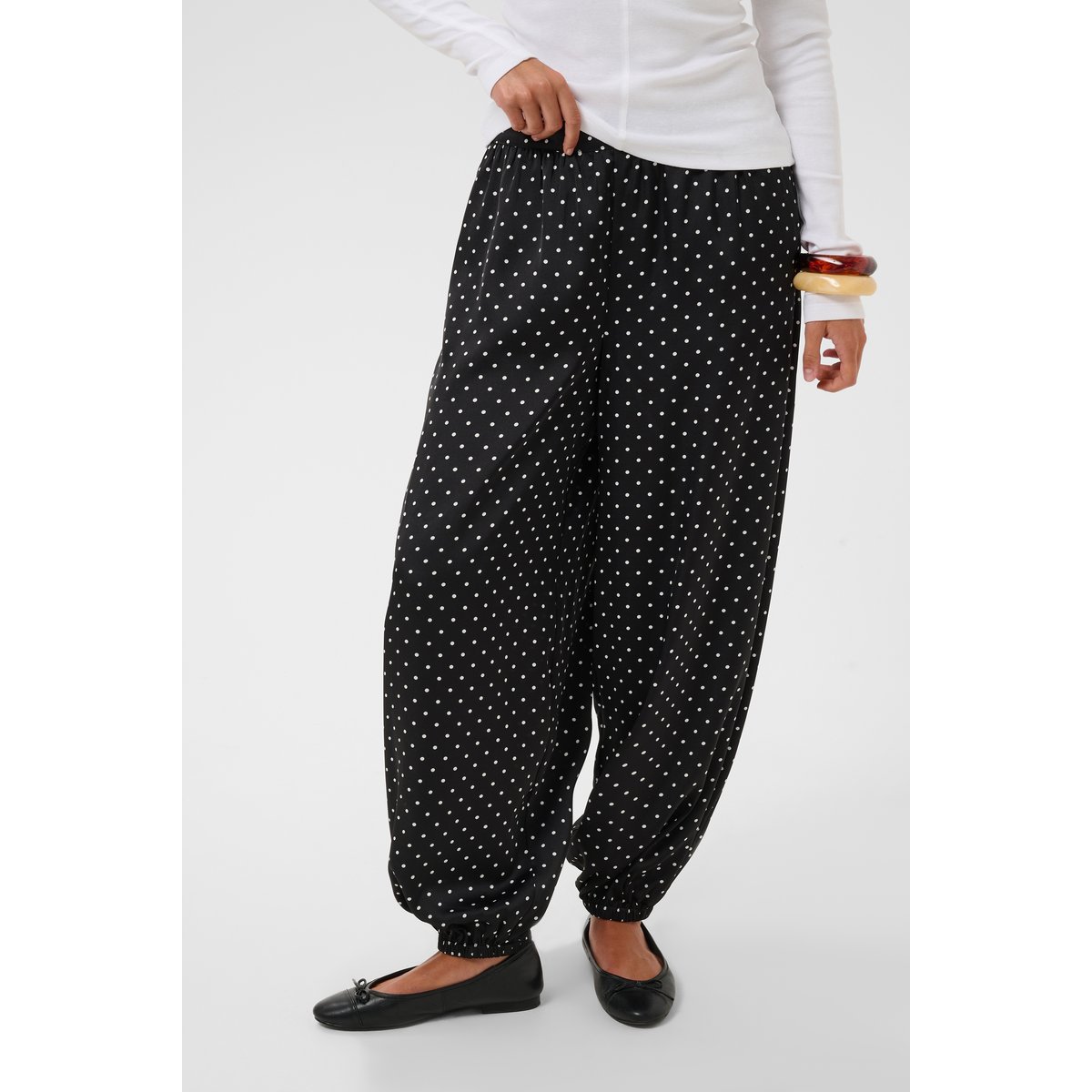 Pantalon casual noir black w. white dot, KAFFE
