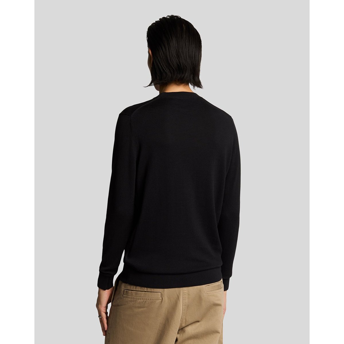 Pull en coton col rond noir jais, LYLE & SCOTT