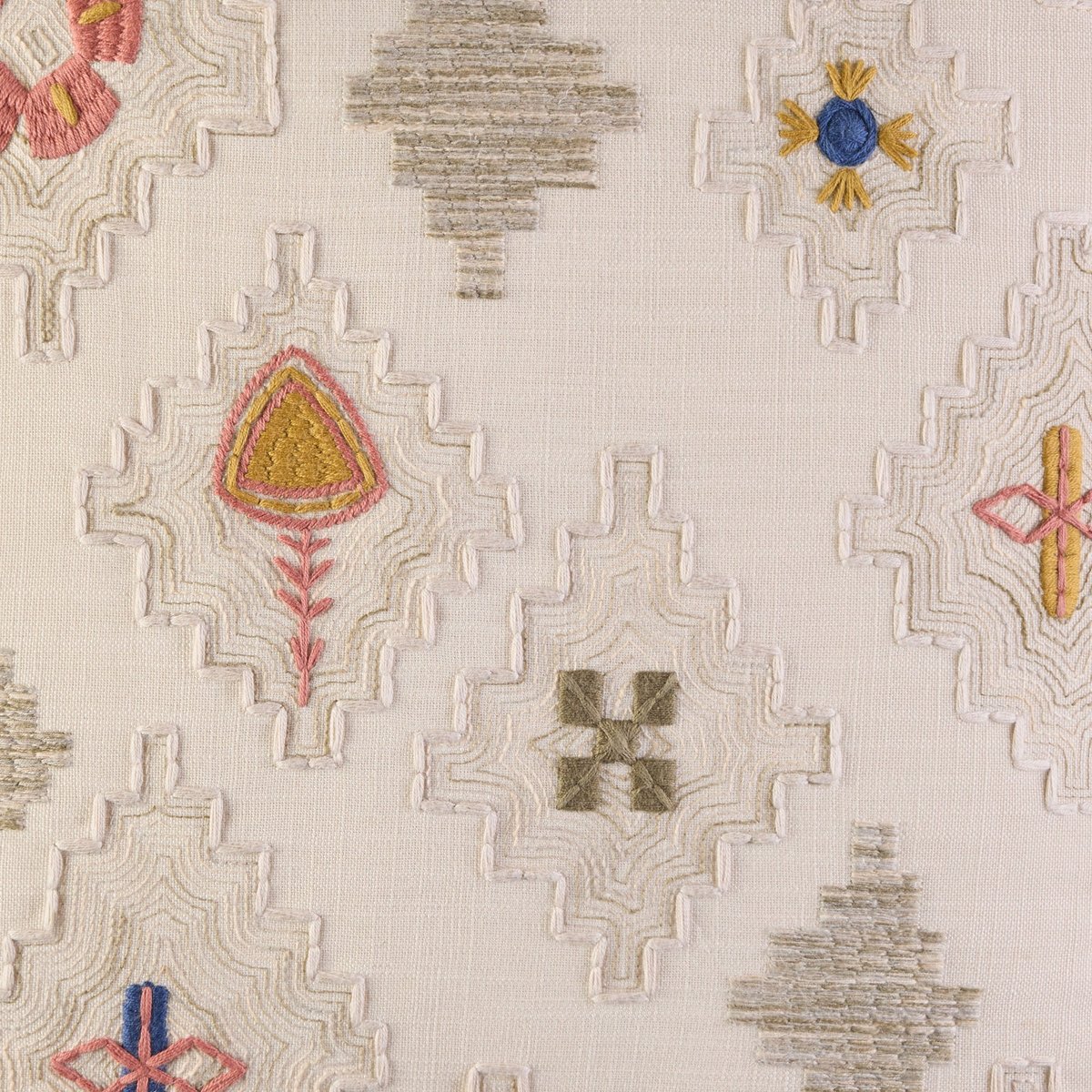 Housse De Coussin en Broderie ethnique GENNARO naturel et multicolore, MADURA