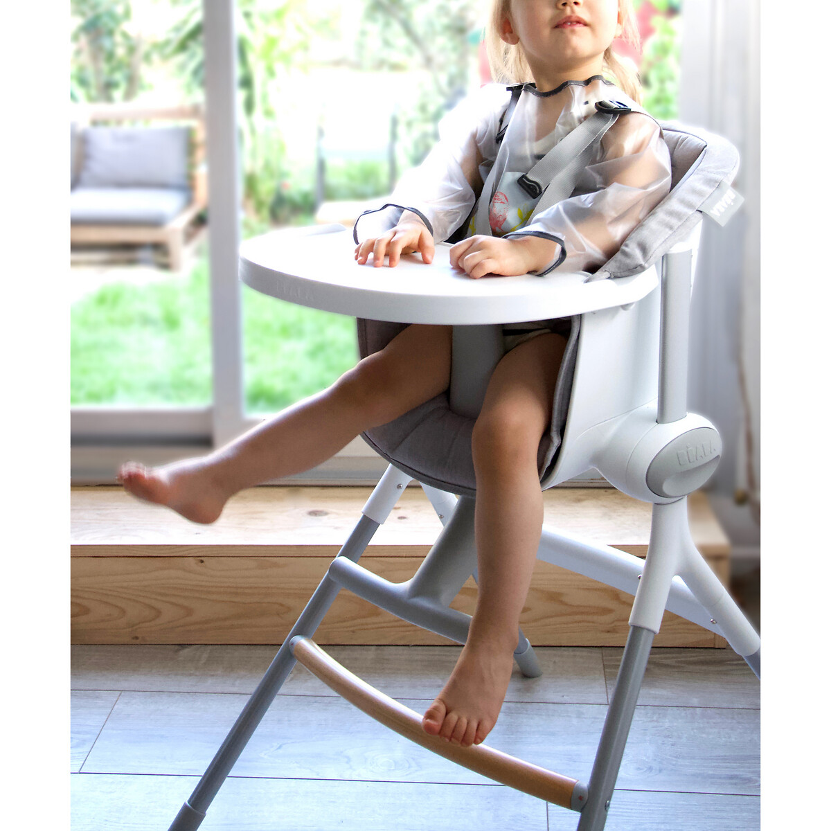 Chaise haute Up and Down gris + blanc, BEABA
