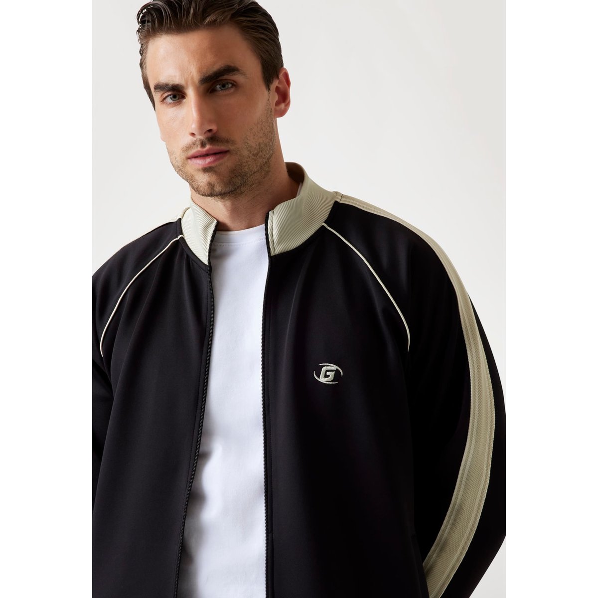 Sweat-Shirt Zippé Néoprène noir, GUESS