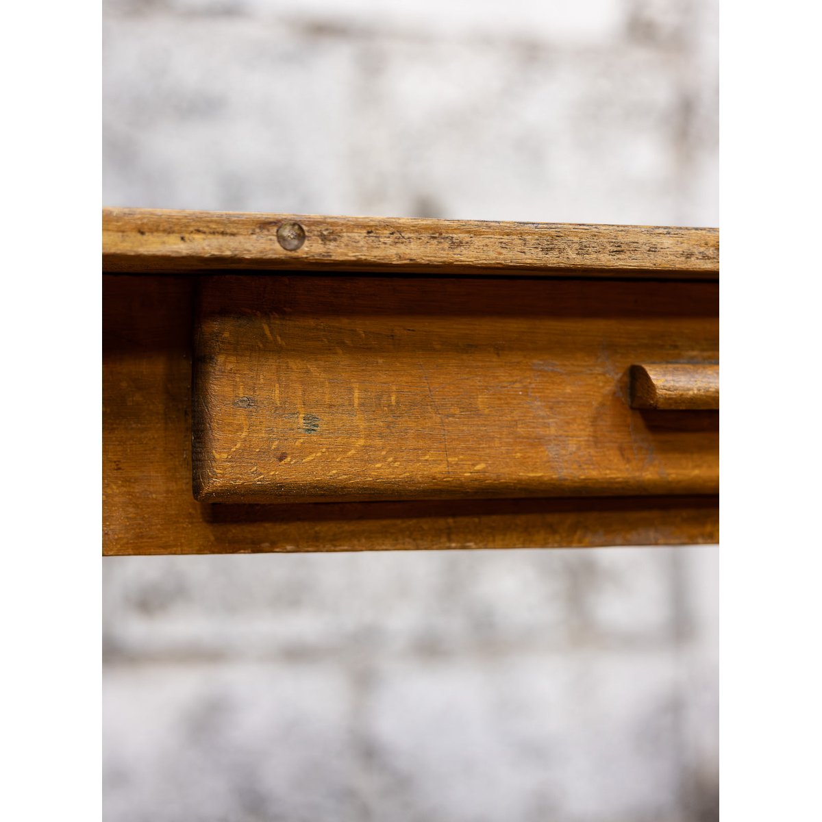 Bureau pour enfant en bois Edouard N°1122 - Bon état bois clair, DEBONGOUT