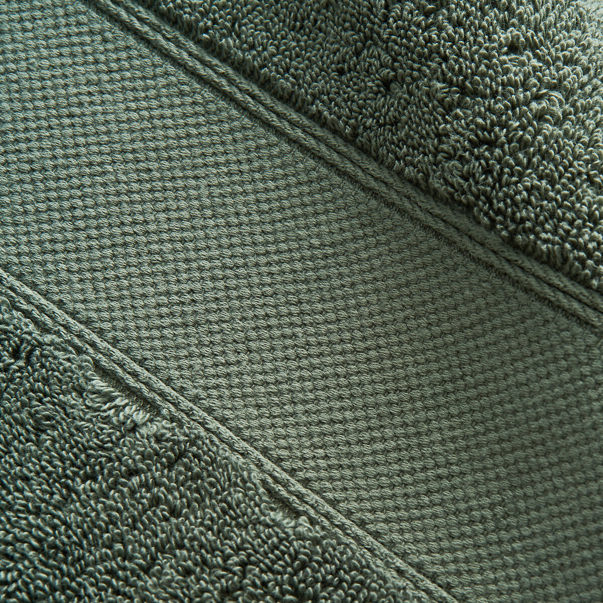 Handdoek 700 g/m², LEON dennengroen, AM.PM