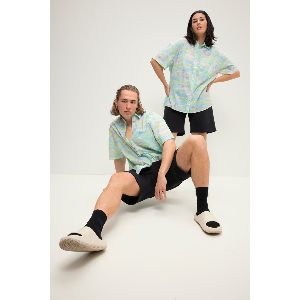 Chemise style hawaïenne oversized à imprimé bleu turquoise, STUDIO UNTOLD
