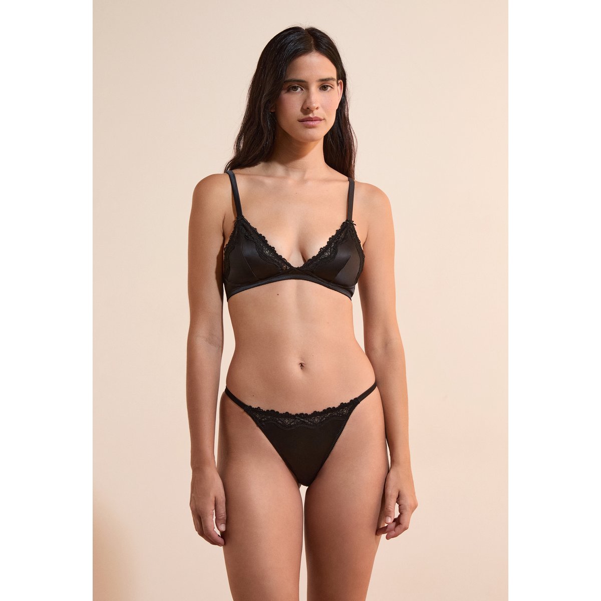Soutien-gorge triangle satiné CHUCHOTEE noir, ETAM