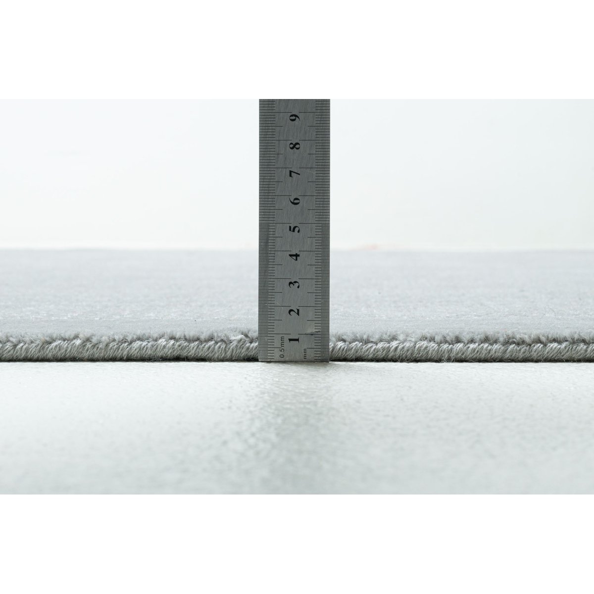 Tapis en laine vierge tissé main gris, THEKO