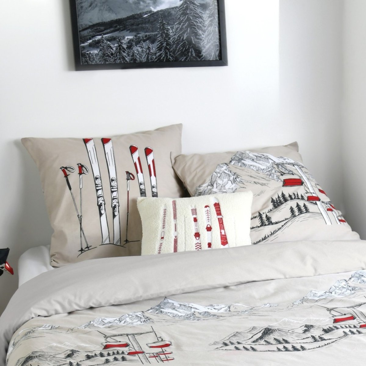 Housse de couette 100% coton 57 fils + 2 taies d’oreiller beige, DECORATIE
