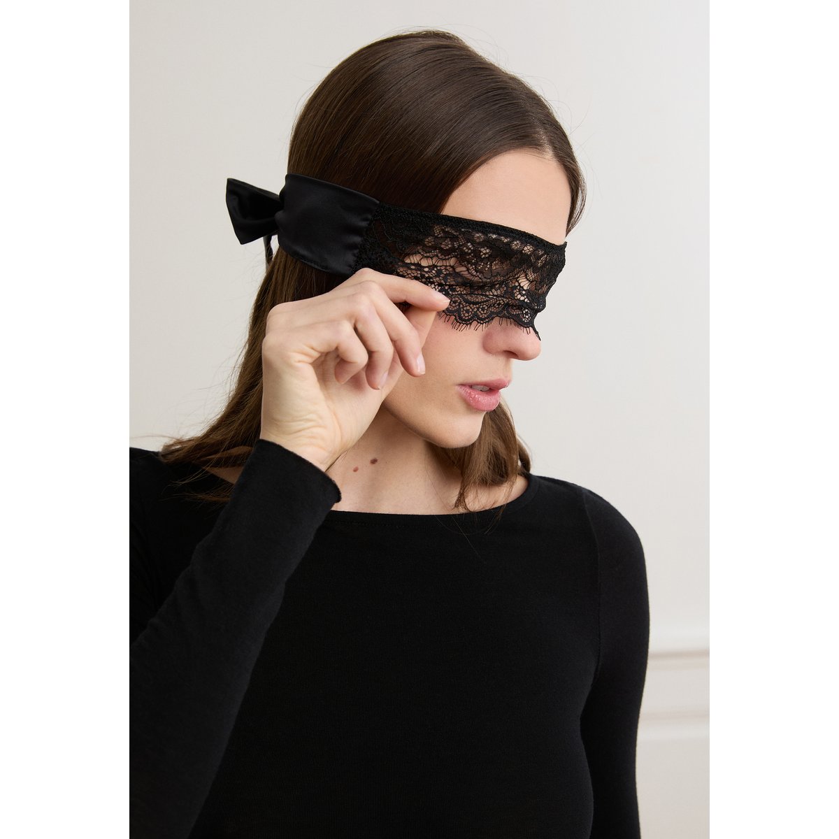 Tanga et masque en dentelle à nouer FLIRTINI noir, ETAM