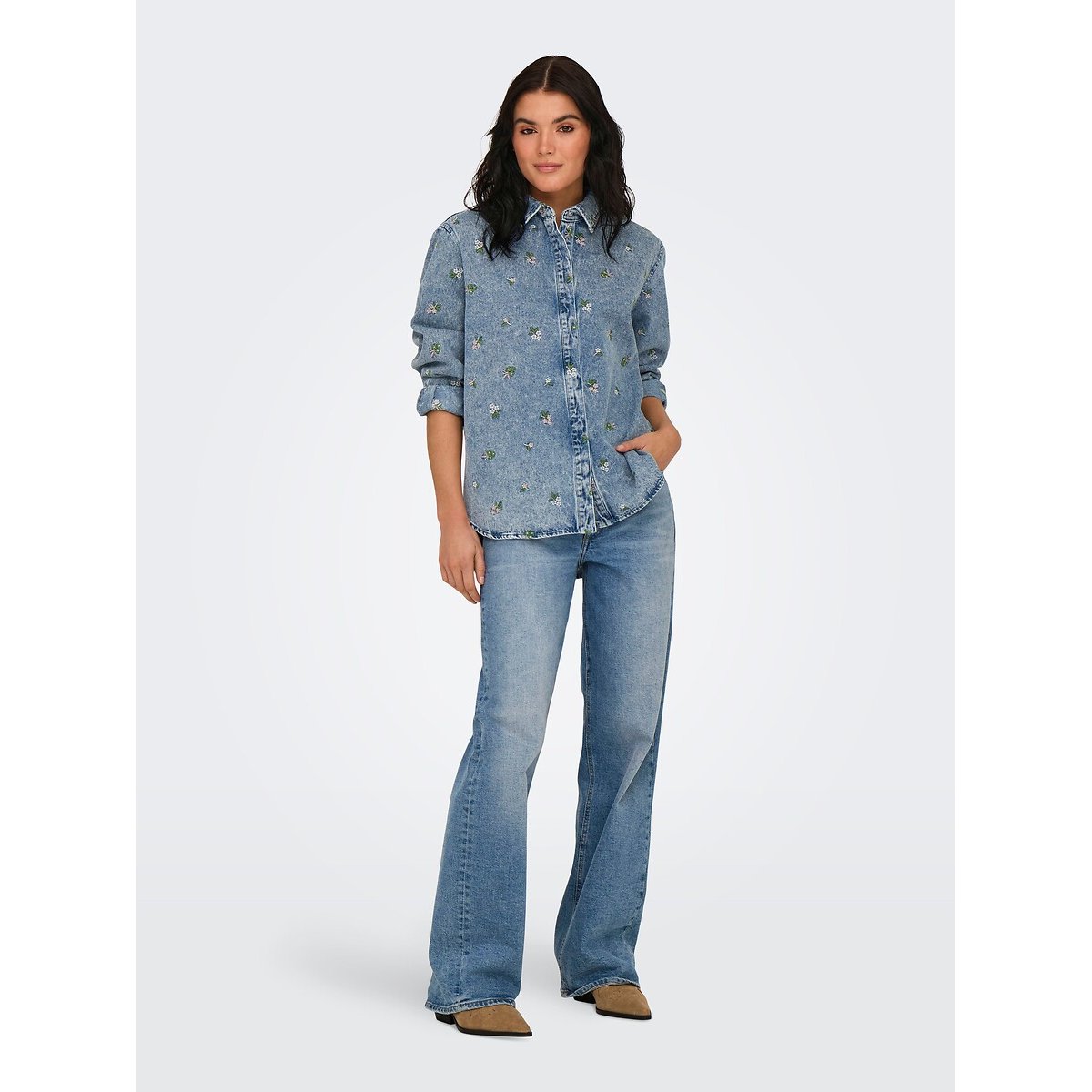 Chemise en jean fleurie light blue, ONLY