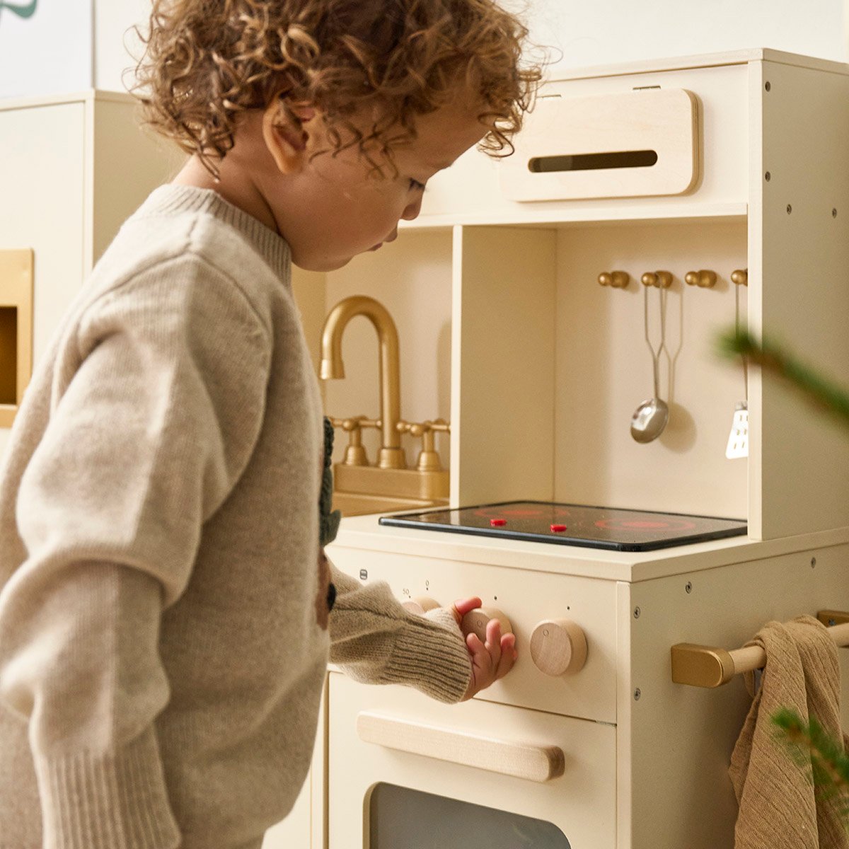 Cuisine en bois enfant XL «Noisette» – 9 accessoires incl. NOISETTE beige, PETITE AMELIE