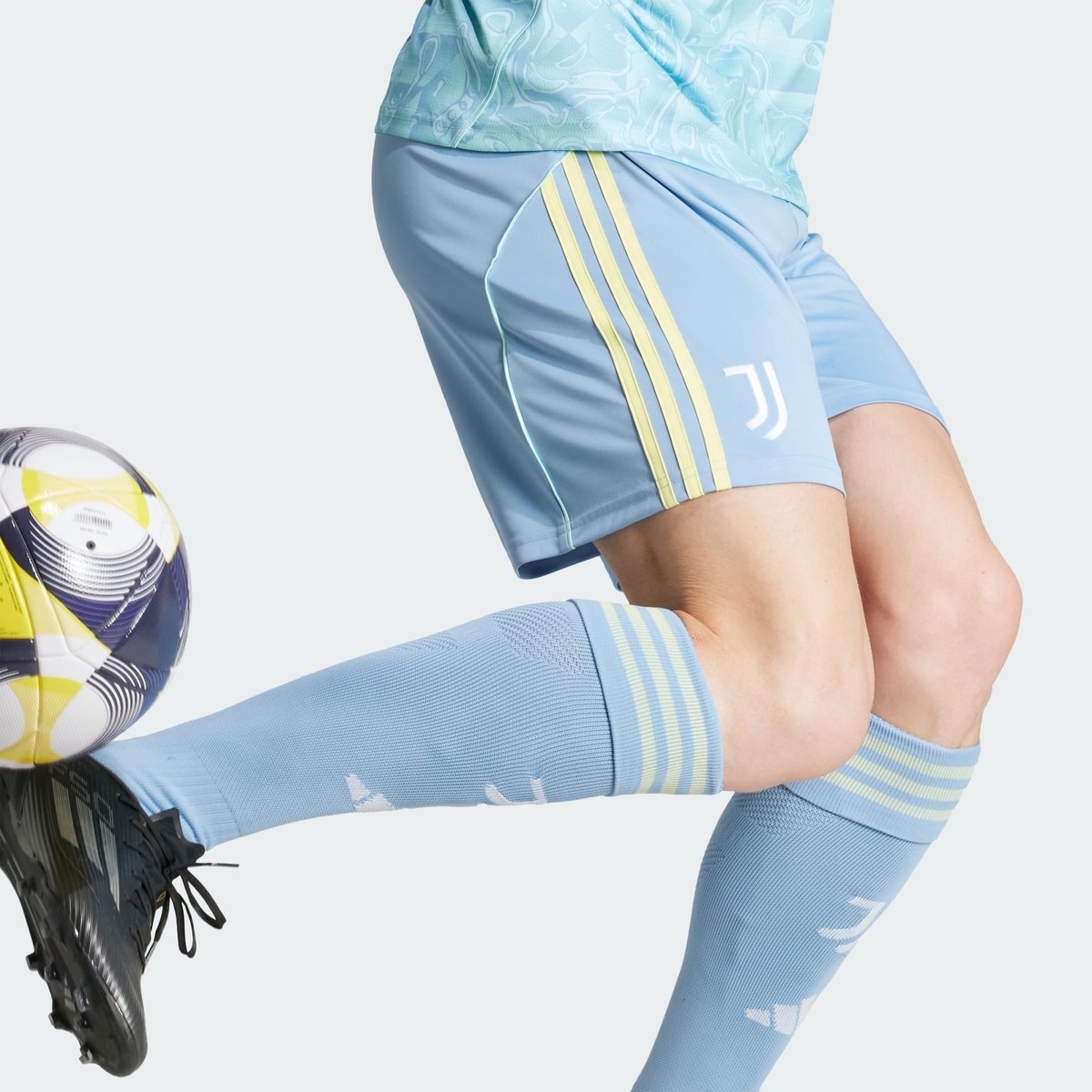 Short Extérieur Juventus 25/26 Short Extérieur Juventus 25/26 ash blue, adidas Performance