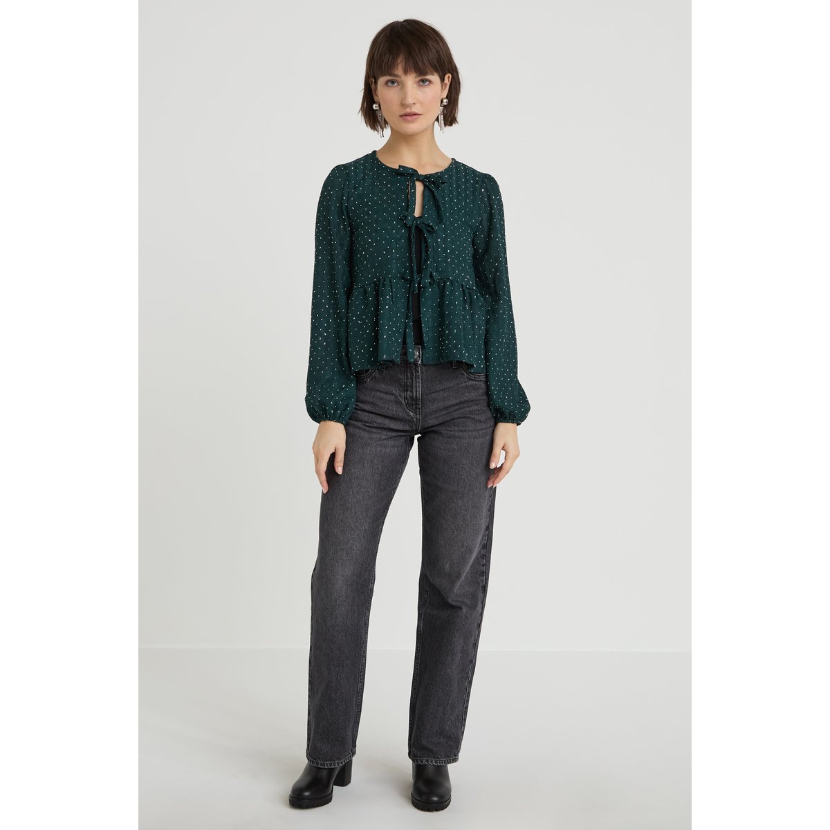 Blouse nouée strass vert foncé, CACHE CACHE