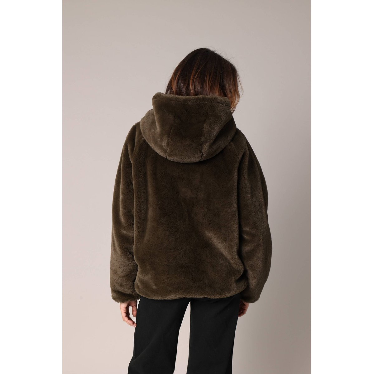 Veste réversible en métal et imitation fourrure
ISSIA khaki, DEELUXE