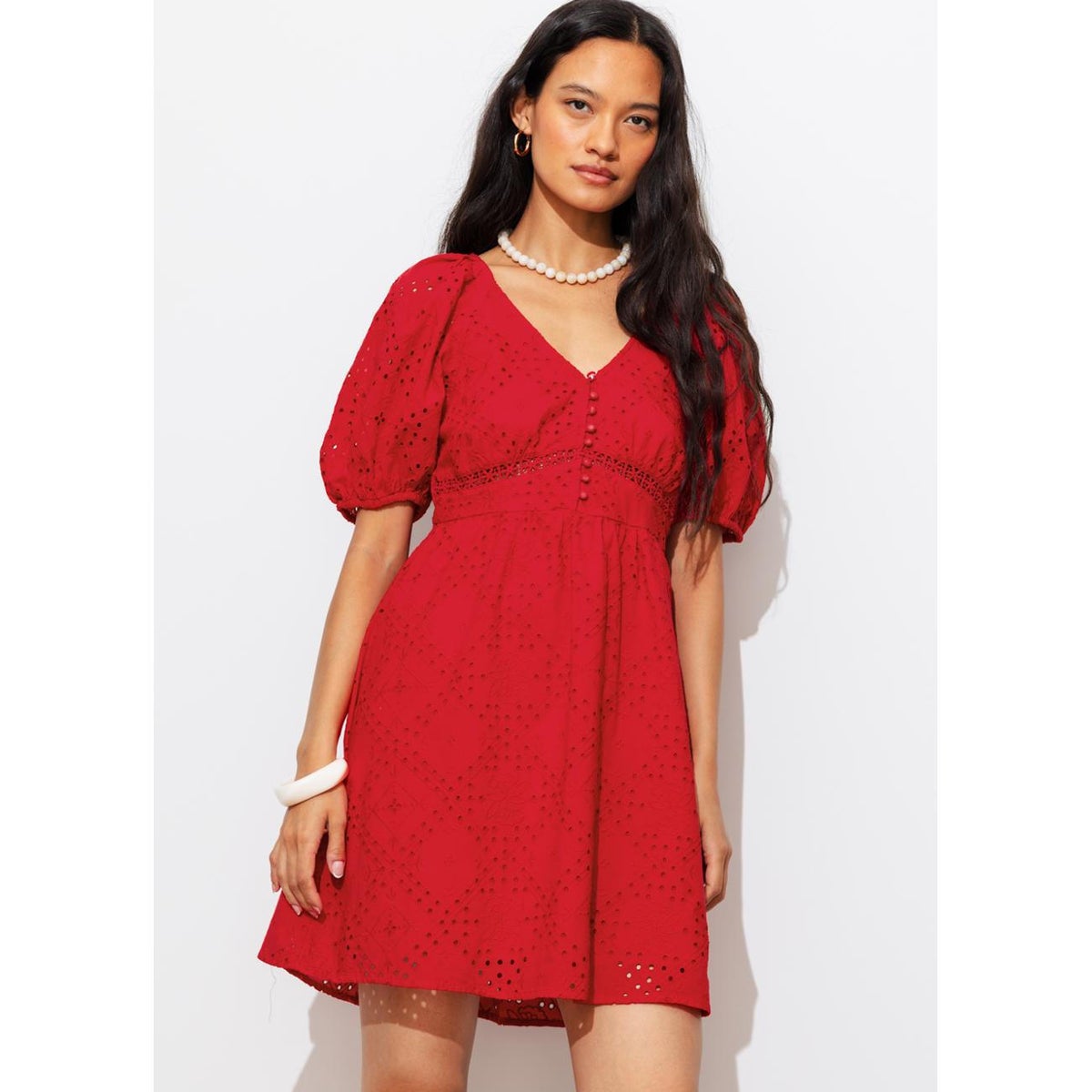 Robe courte broderie anglaise rouge, PROMOD