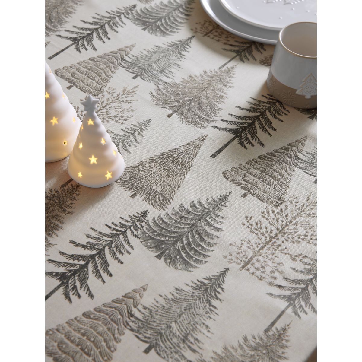 Nappe facile à nettoyer sapin de noël gris, NEXT