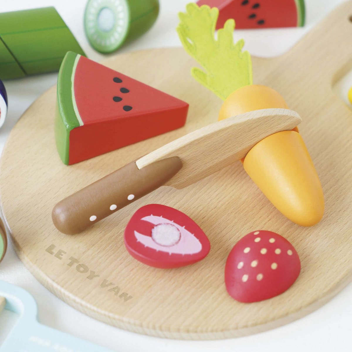 Aliments en bois à découper beige, LE TOY VAN