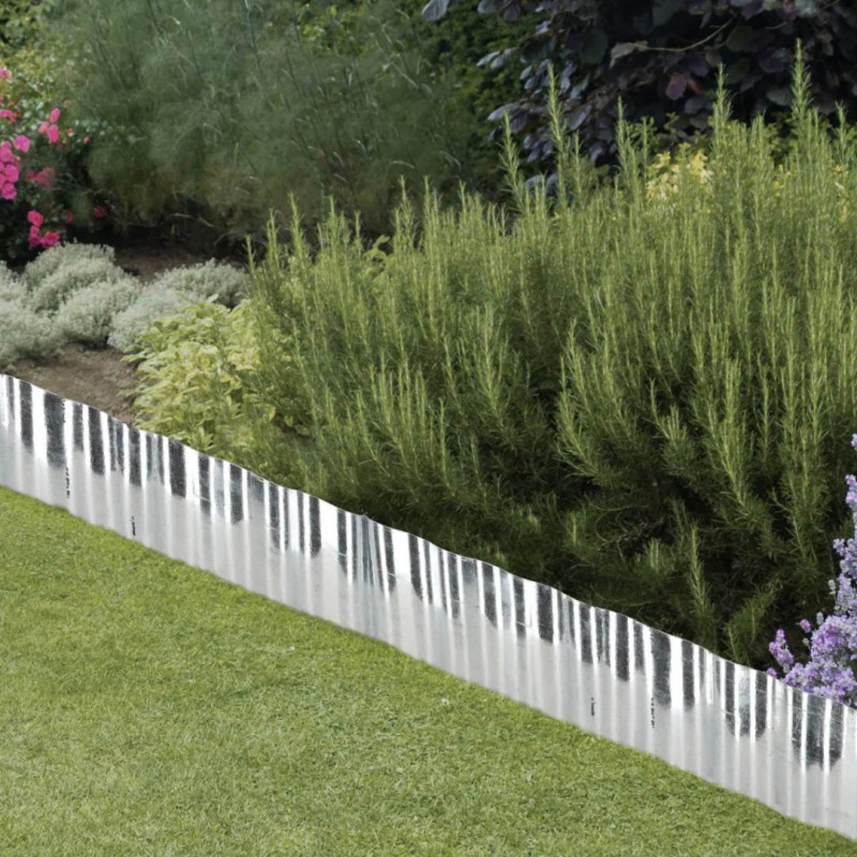 Bordure de pelouse en fer galvanisé ondulée 500 x 14 cm couleur unique, JARDINDECO