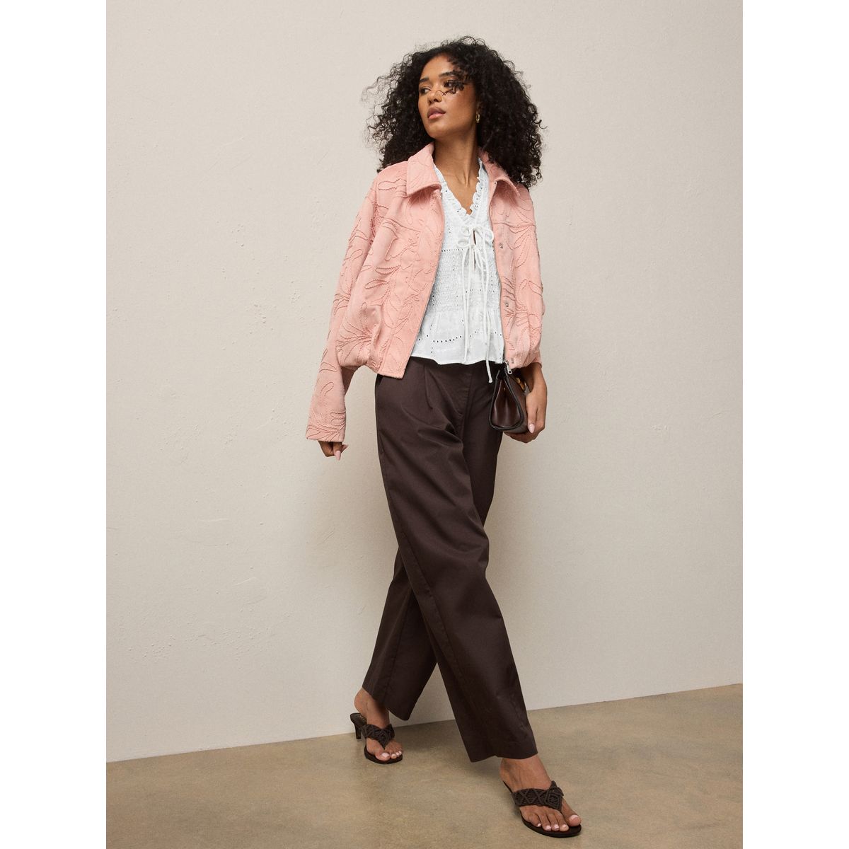 Blouson aviateur brodé en suédine rose, NEXT