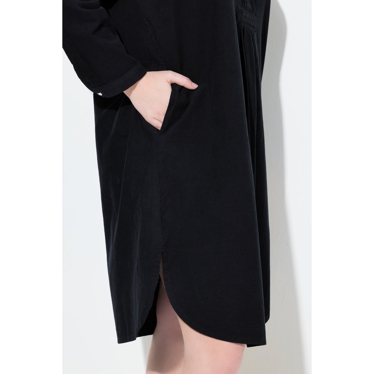 Robe en velours côtelé, passepoils noir, ULLA POPKEN