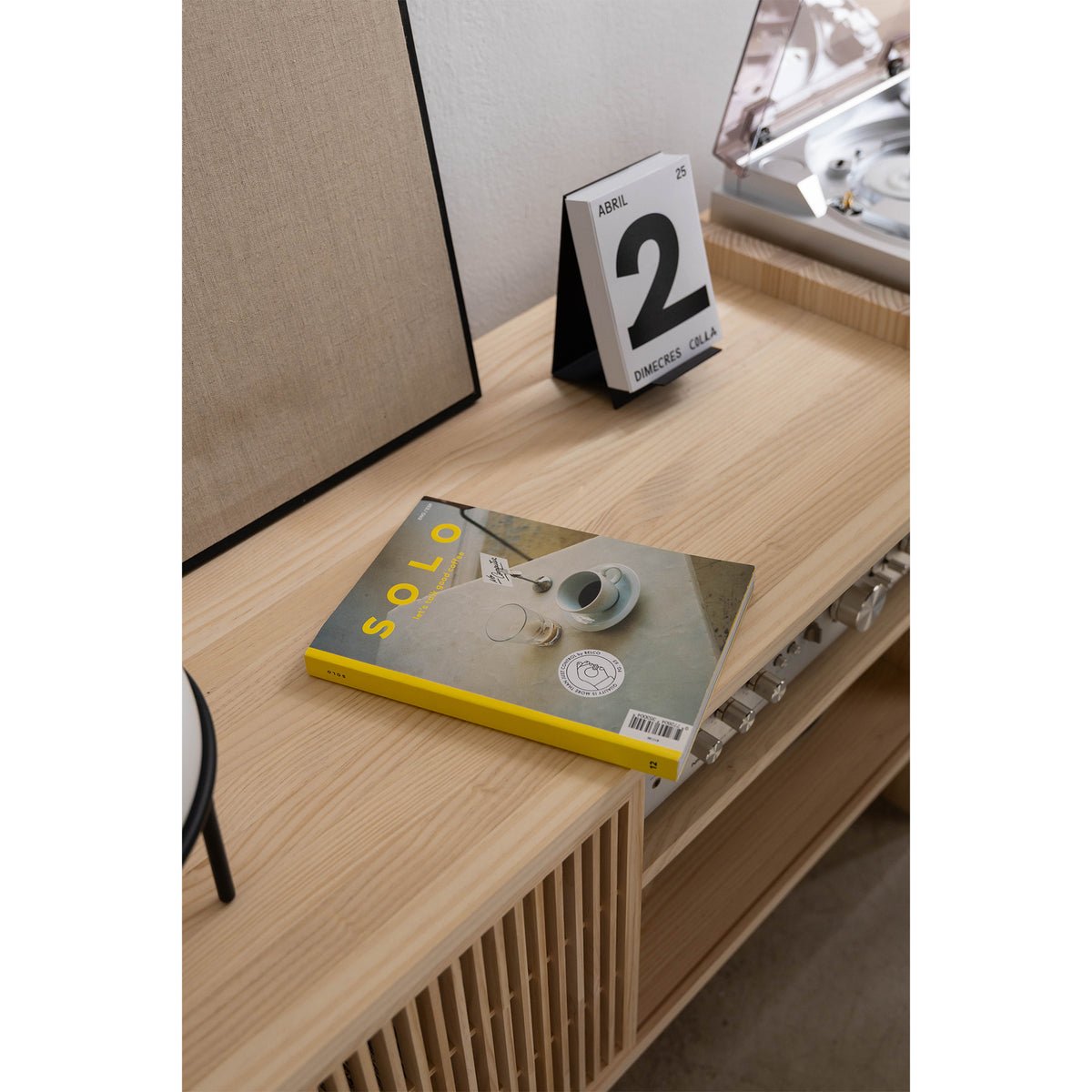 Meuble TV en pin massif verni MENDIA MOYEN bois clair, NAAN FURNITURE