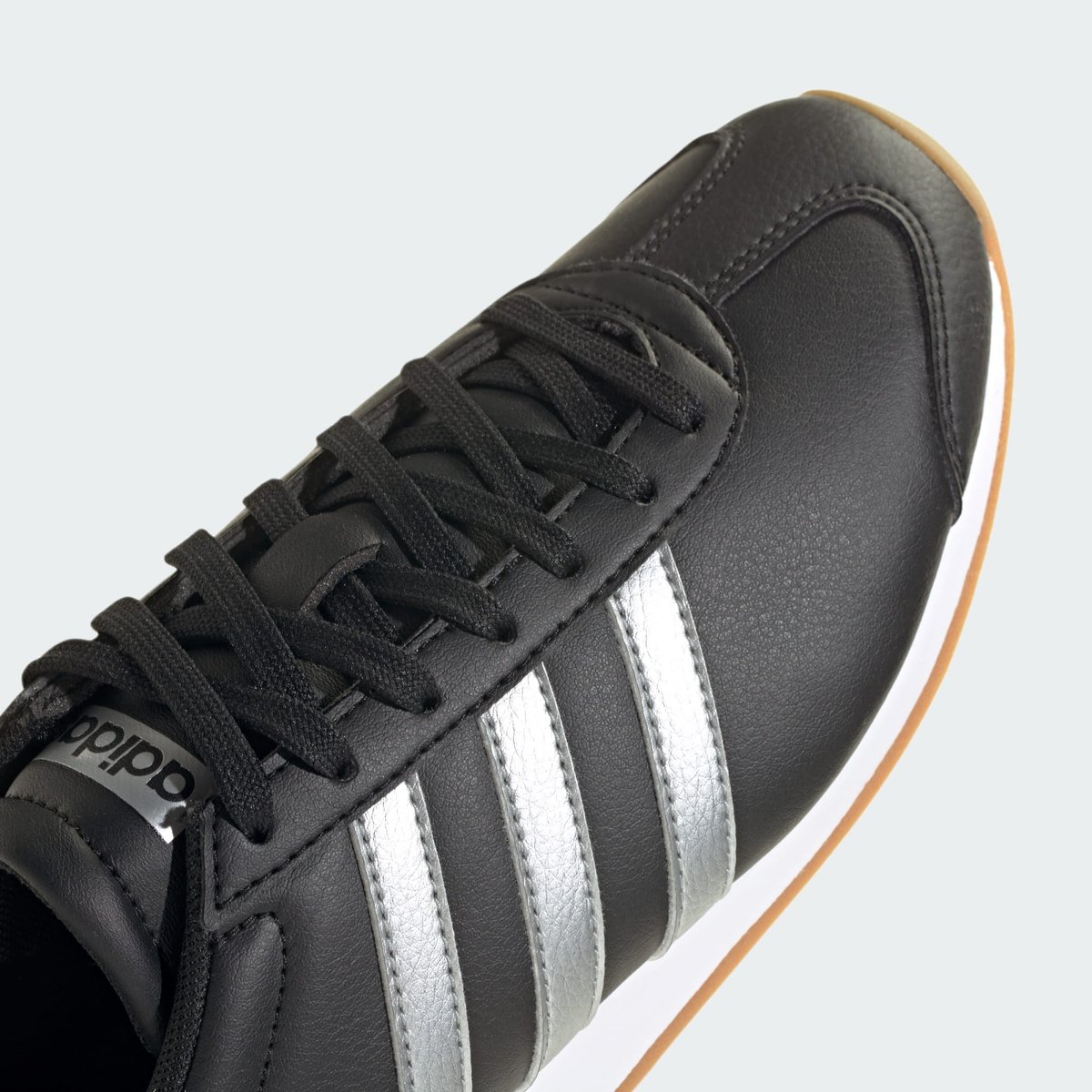 Chaussure Runvista core black / core black / iron metallic, ADIDAS SPORTSWEAR