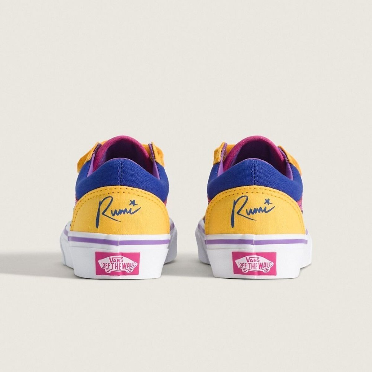 Baskets basses à scratch TD Old Skool V x Kpop Demon Hunters jaune/bleu/rose, VANS