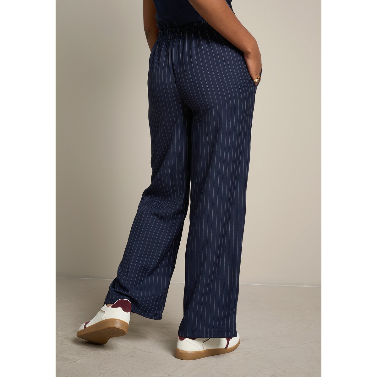 Pantalon tailleur rayé bleu marine, LOLALIZA