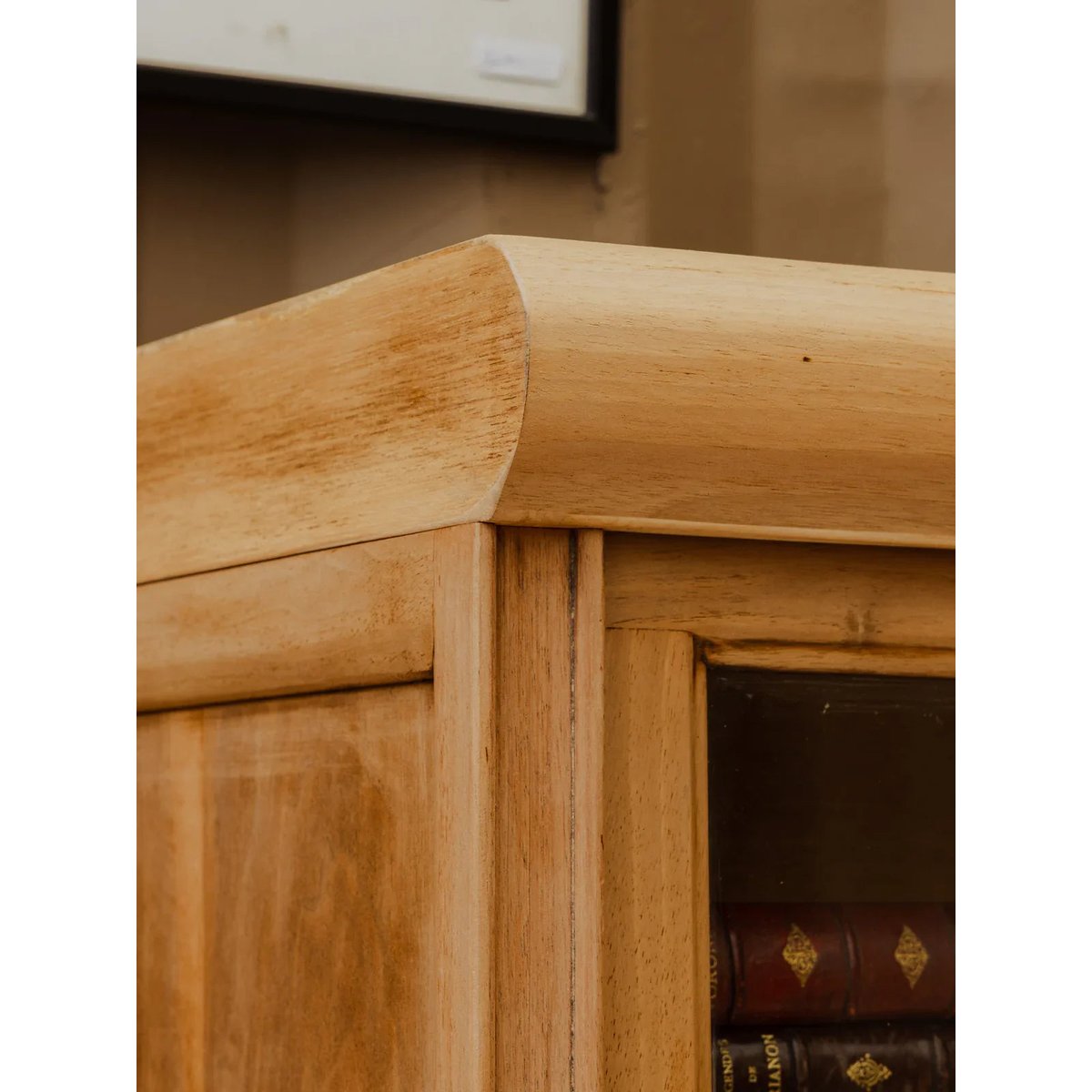 Vitrine en bois Victoria N°201 - Bon état bois clair, DEBONGOUT