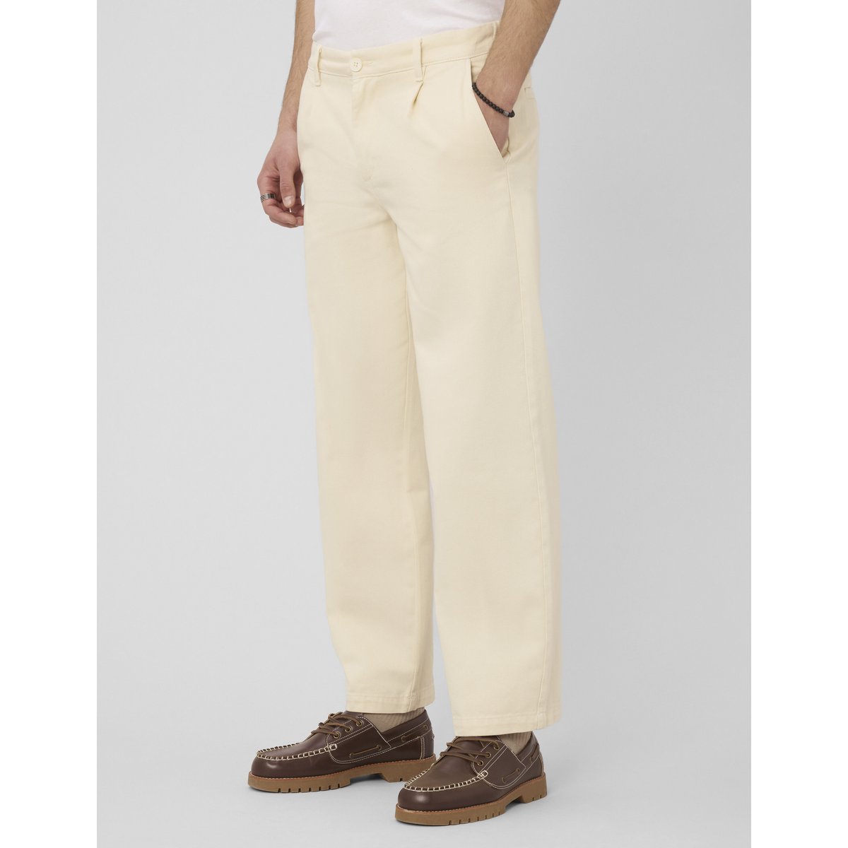 Pantalon droit à pinces naturel, BZB