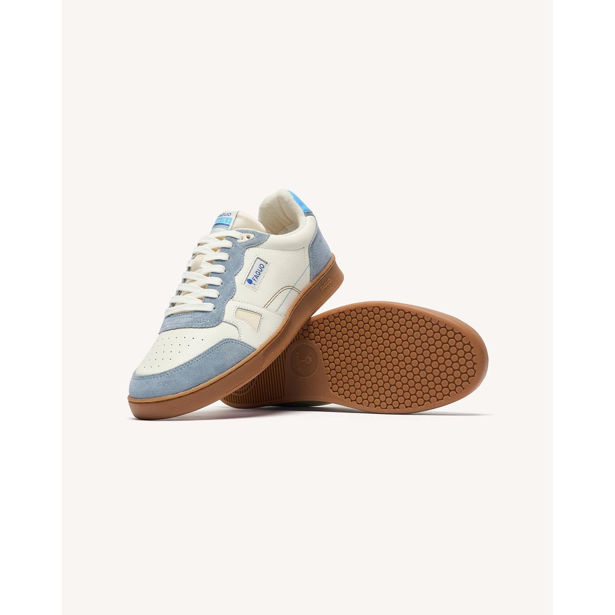 Baskets basses cuir suede COMMUTE 1 blanc et bleu, FAGUO