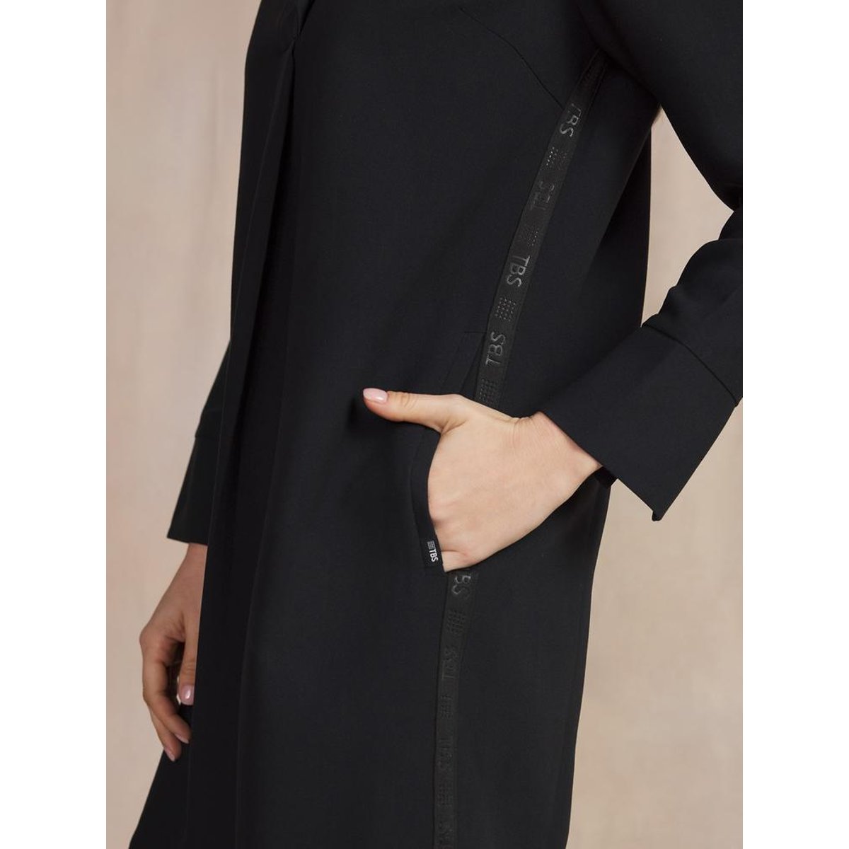 Robe courte NOLWEROB noir, TBS