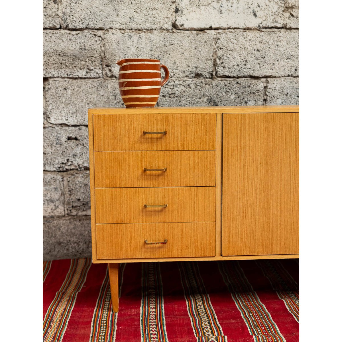 Enfilade à la belle essence de bois Margaret N°526 - Bon état beige, DEBONGOUT