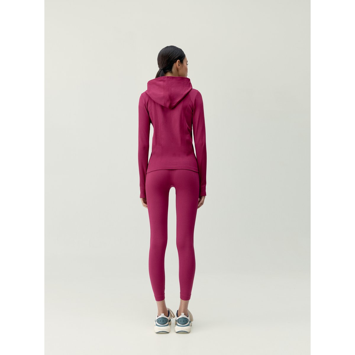 Veste de sport femme Viveka à capuche effet gainant rouge prune, BORN