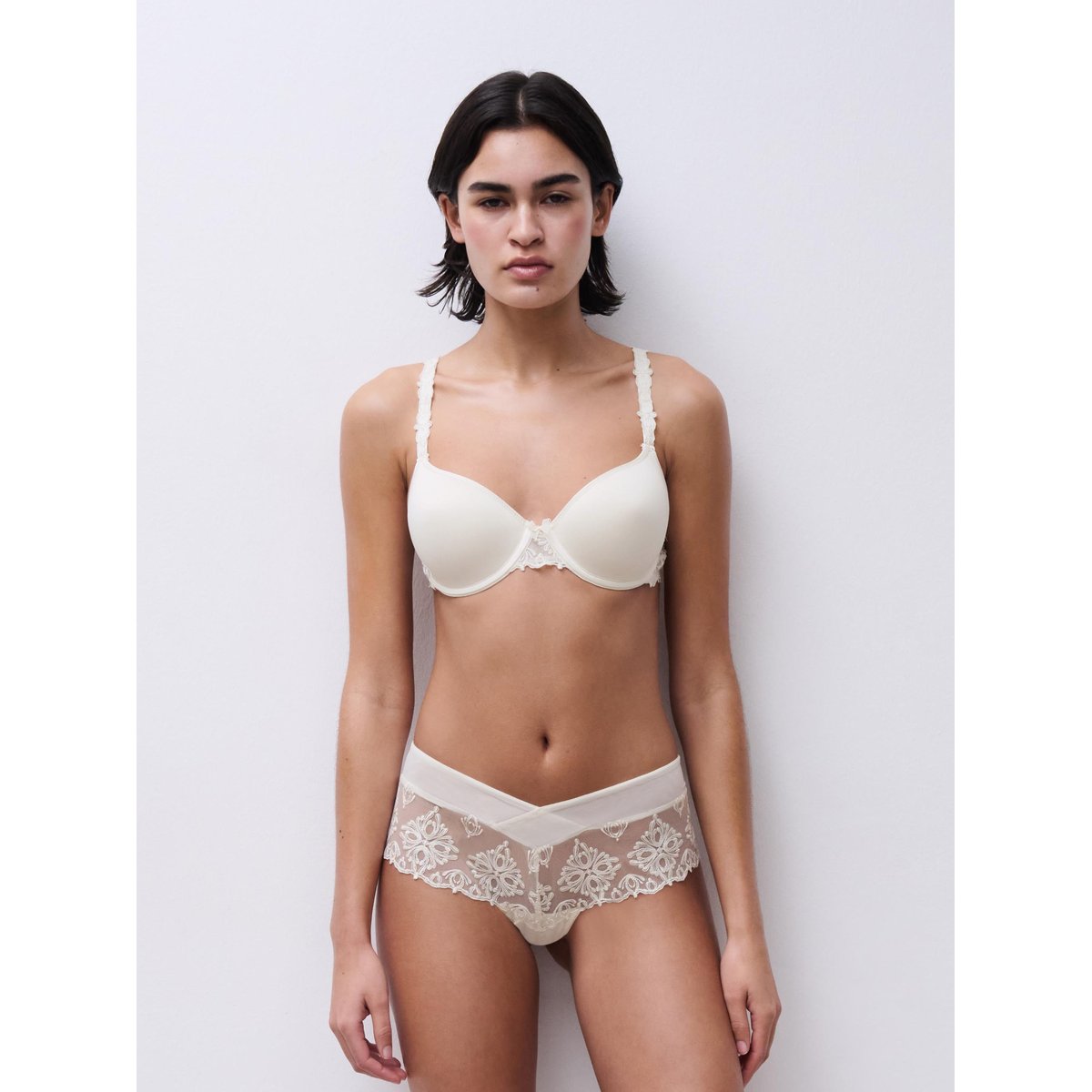 Soutien-gorge mémoire de forme emboîtant CHAMPS ELYSEES ivoire, CHANTELLE